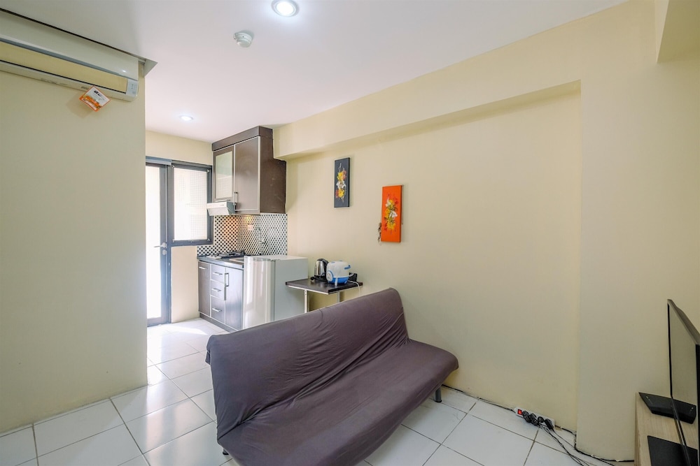 Fully Furnished with Comfortable Design 2BR at Kebagusan City Apartment view 3