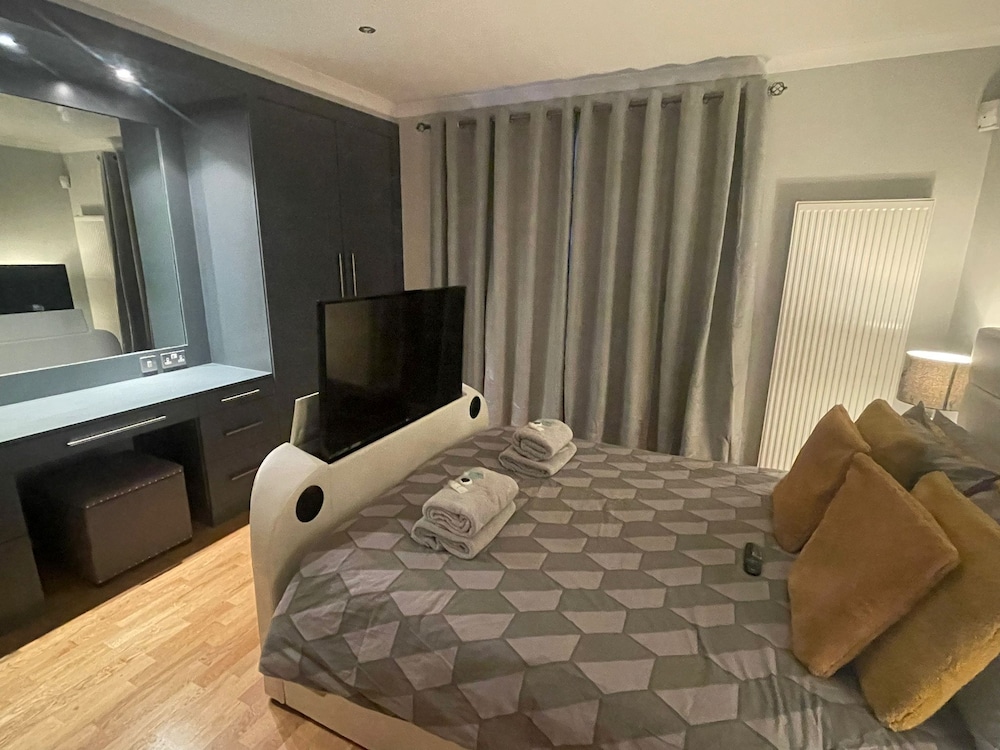 City Stay Scotland view 4