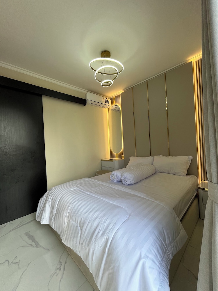 Arrayyan Executive Village Complex Batu