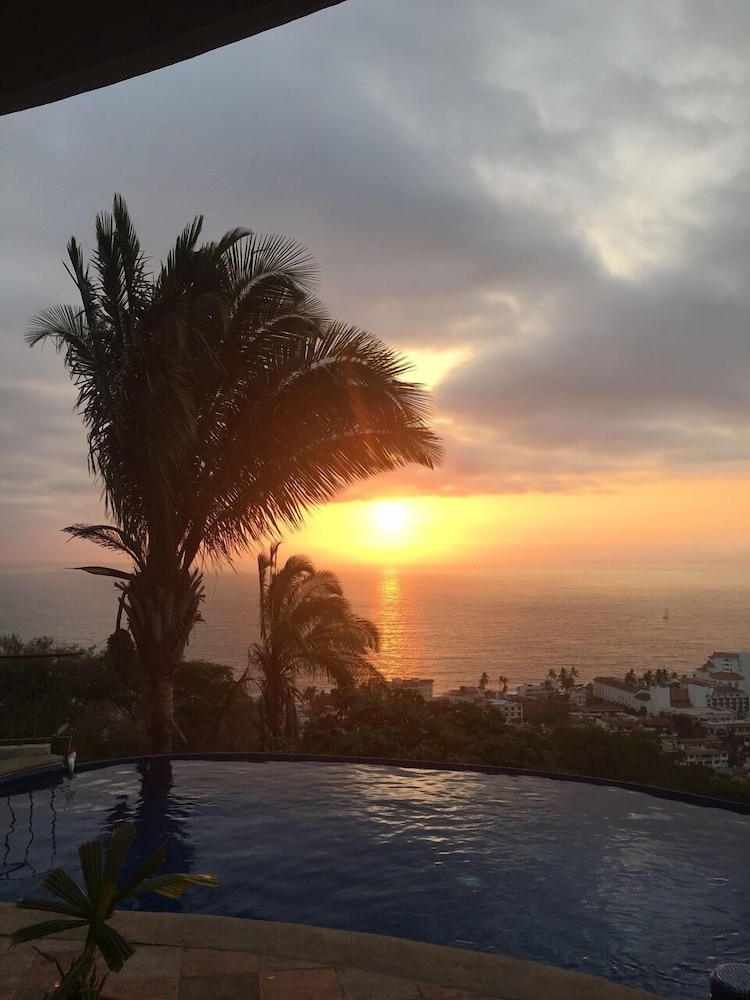 Artes Bed & Breakfast view 3