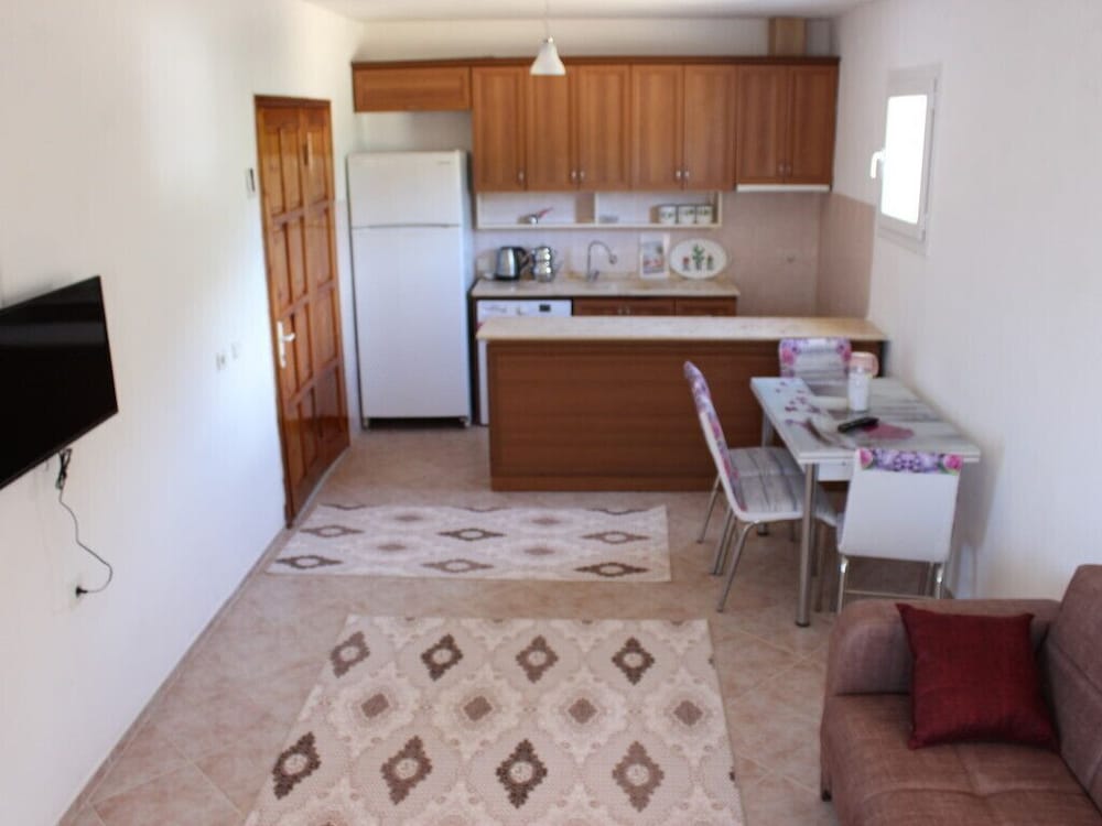 Yalıyanı Pansiyon - Image 38