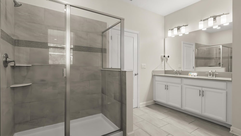 Championsgate Family Homepool, Hot Tub & Cinema