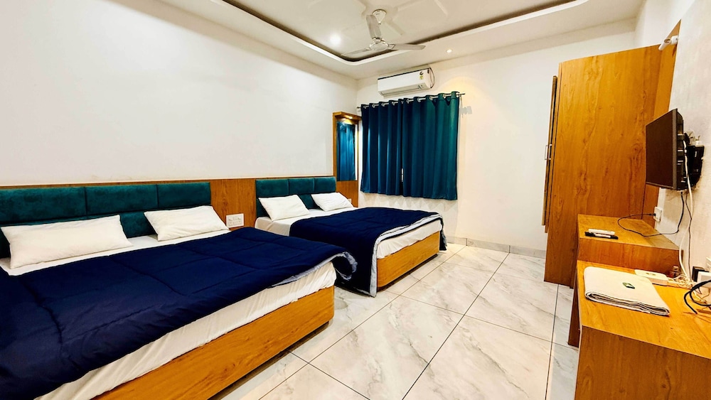 Hotel Raj Inn
