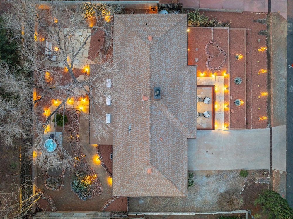 NEW Redrock Experience Views Firepit Hottub