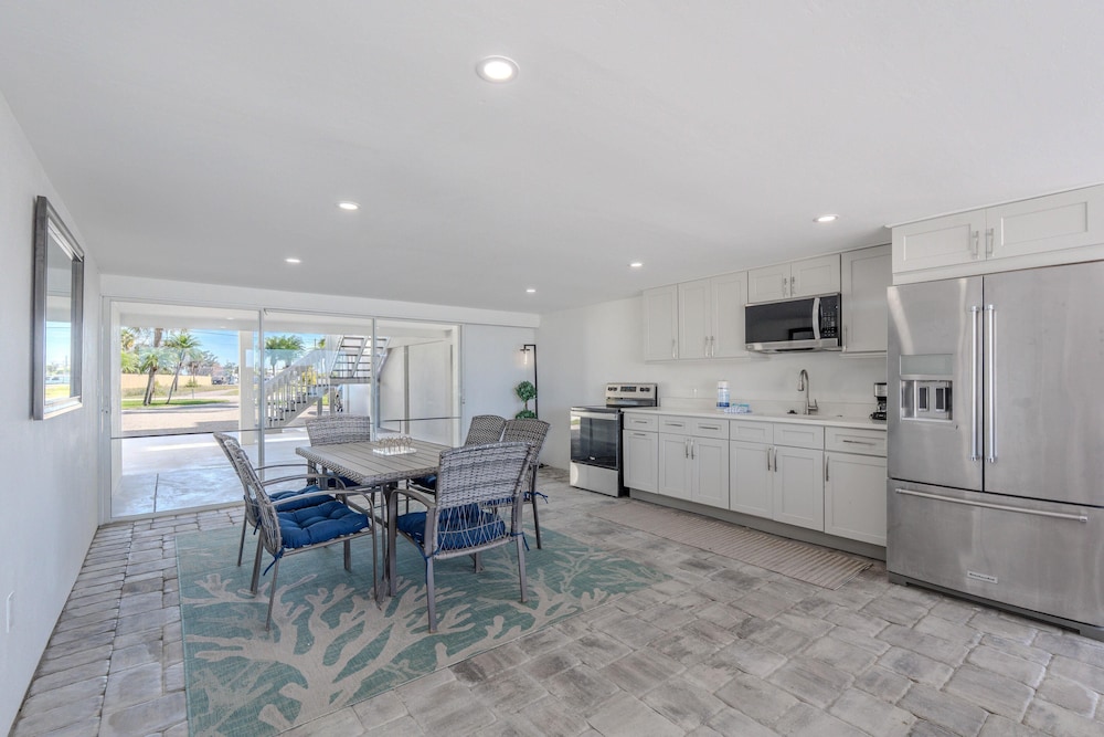 Island Bay Retreat