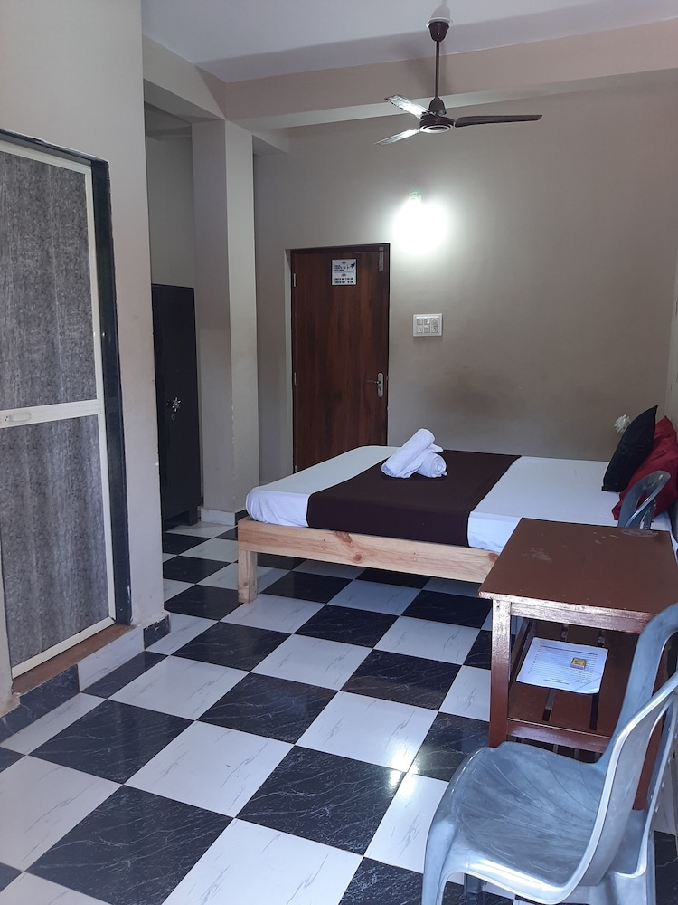Casa Almeida Guest House
