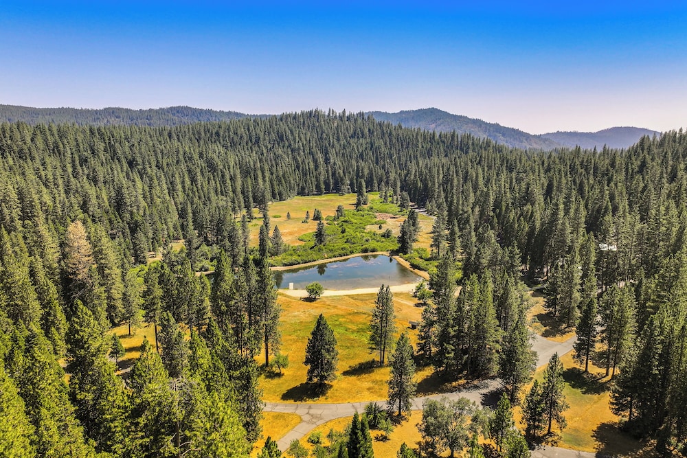 California Mountain Cabin w/ Lake Access & Deck! view 5