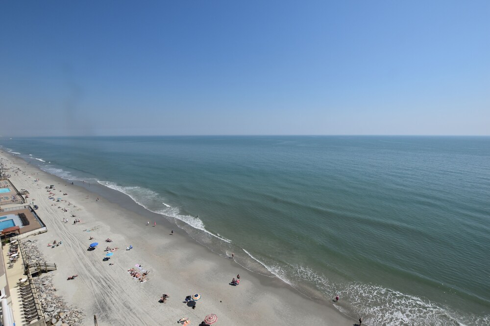 1206 Waters Edge Resort 1 Bedroom Condo by RedAwning view 3
