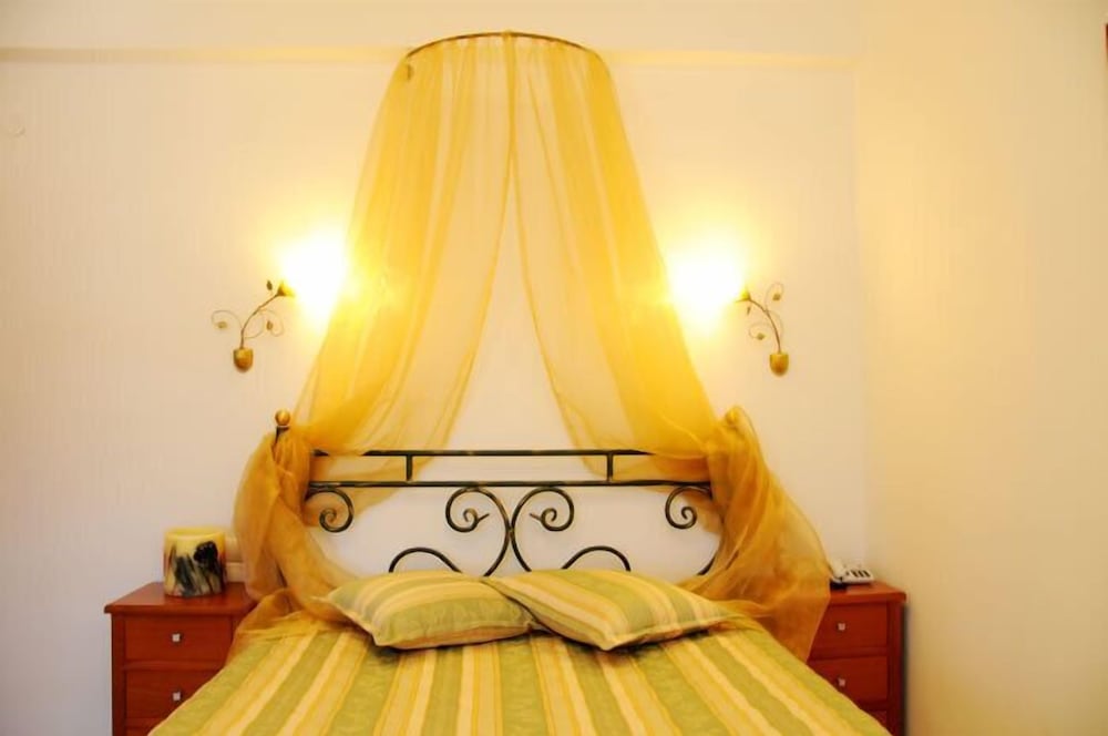 Skiathos Island Suites