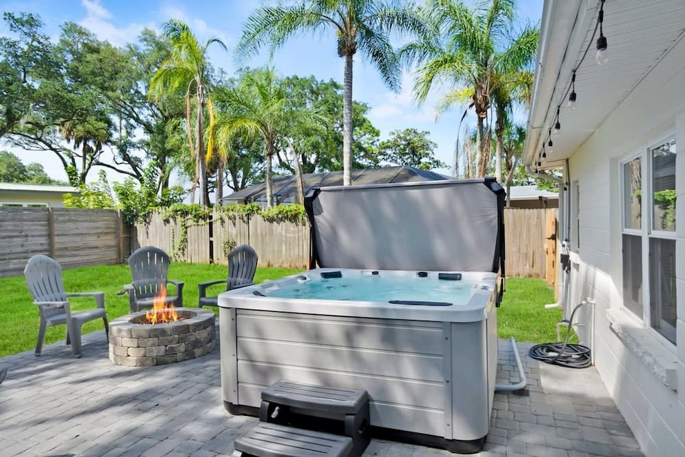 Water View Hot Tub Games Fire Pit Boat Parking