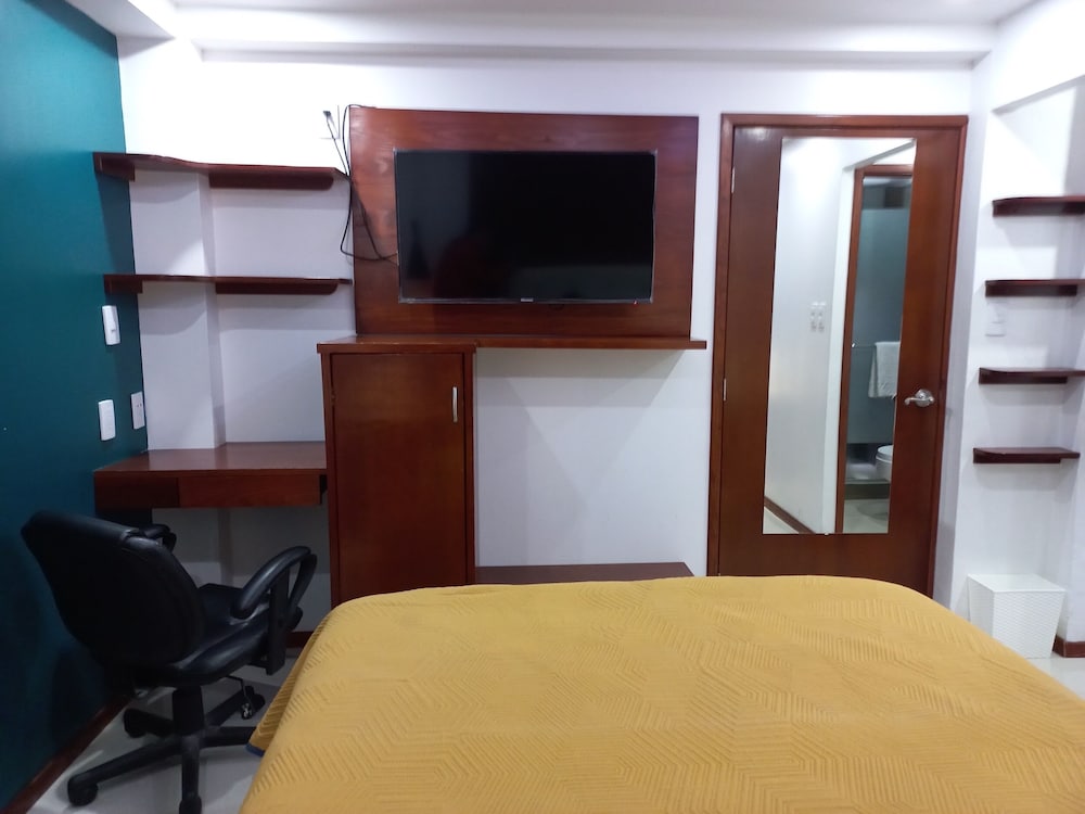 La Aurora Hotel like Home