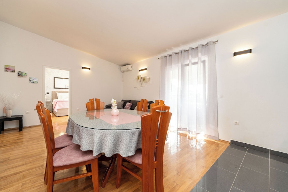 Apartments Grbic