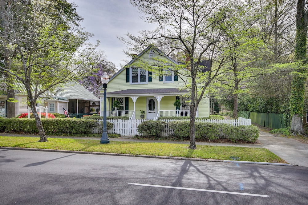 Aiken Apt w/ Garden-view Balcony: Half-mi to Dtwn! view 4