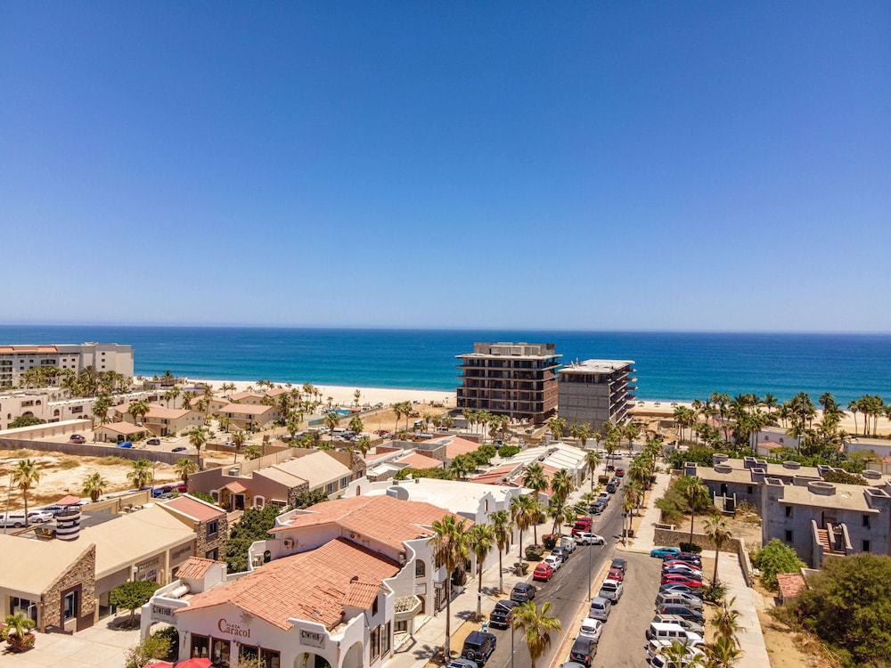 Punto Nima  Luxury Condos view 3