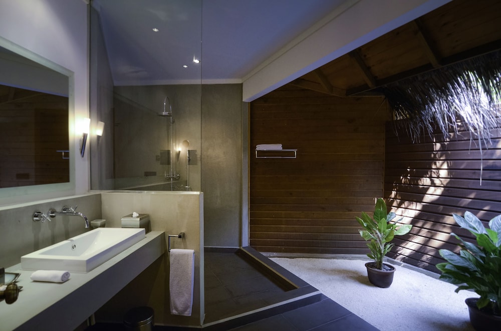 V Villas Maldives at Mirihi - MGallery Collection — 21