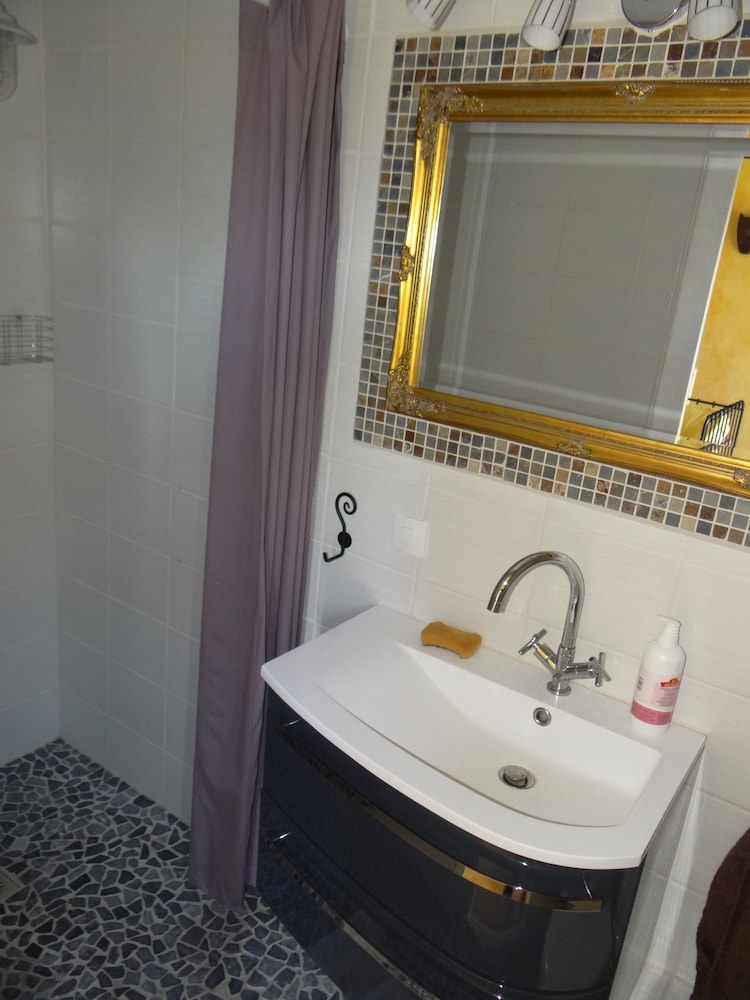 Le Domaine de Malabry - Chalets - Property Image 10