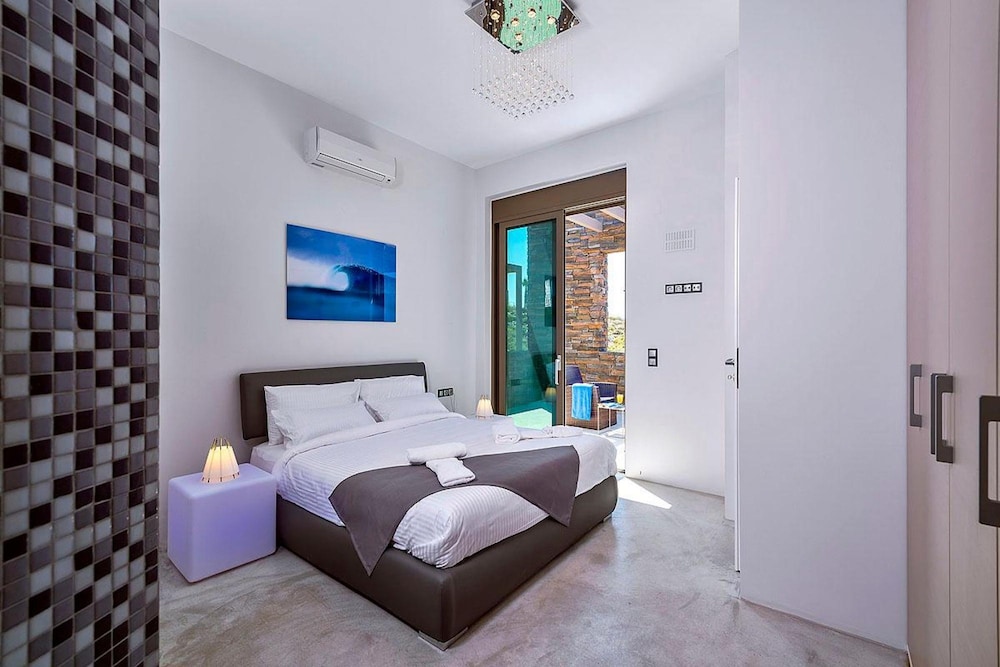 Tersanas Villas