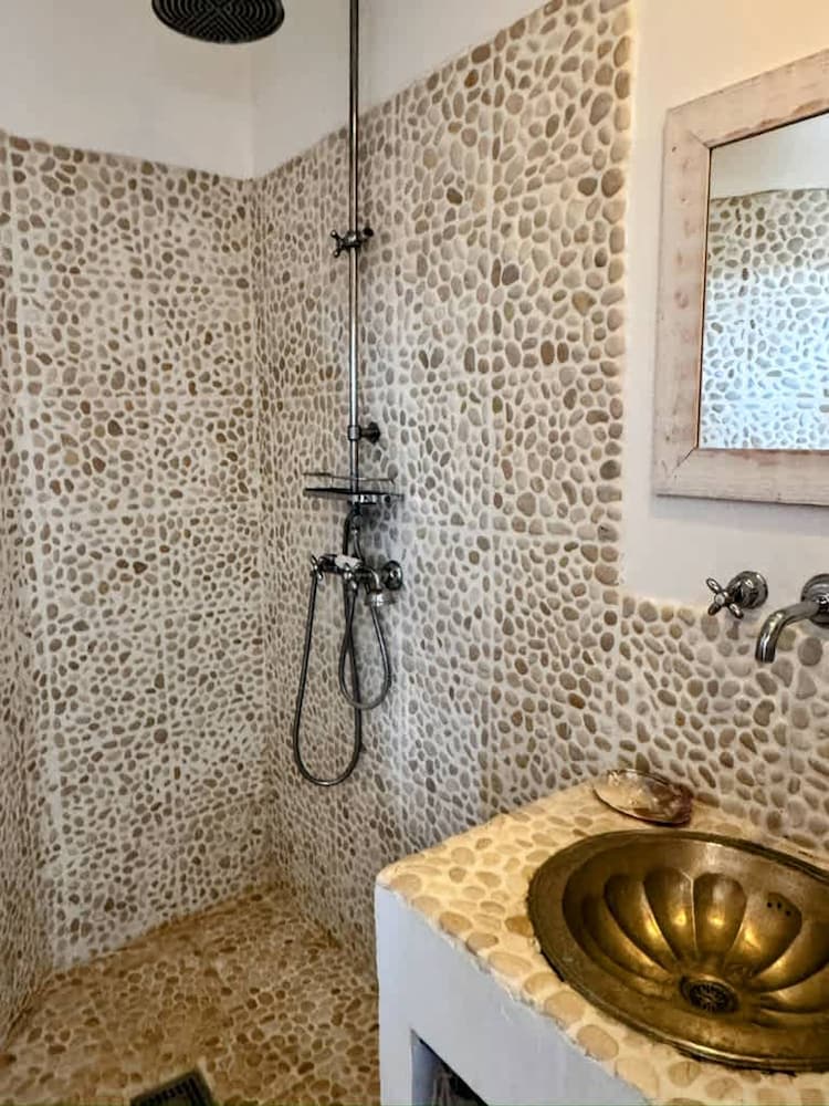 New Bastide Couronne d Aix Luxury in Aix-en-provence A Sophisticated Retreat for Families and Friends