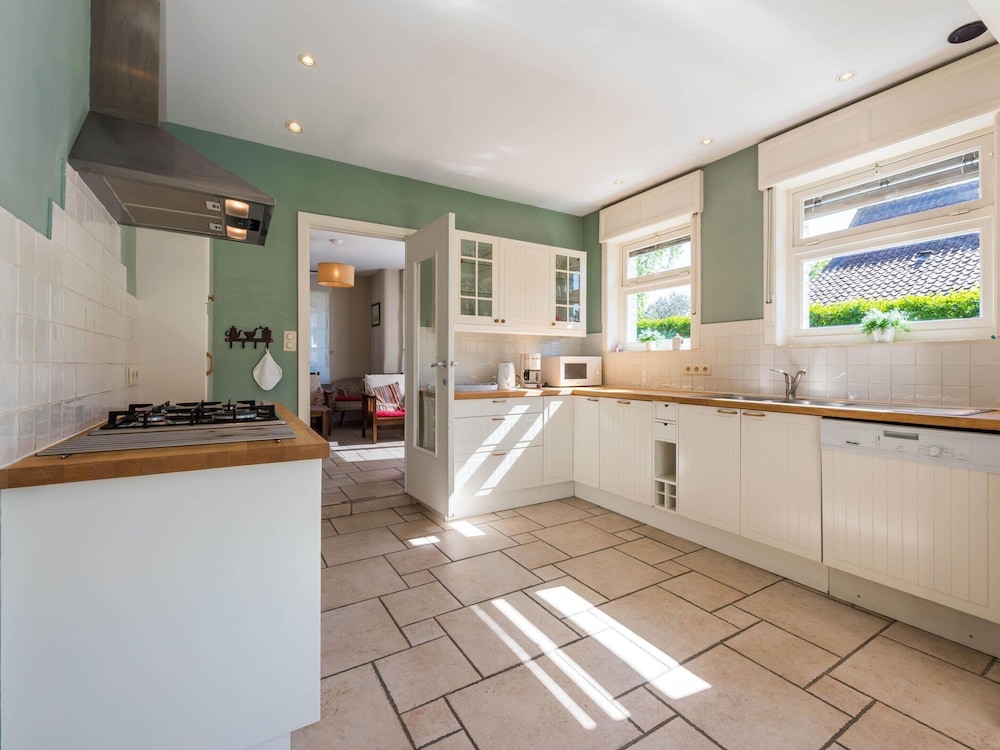 Villa in St-idesbald Near Ster der Zee Beach