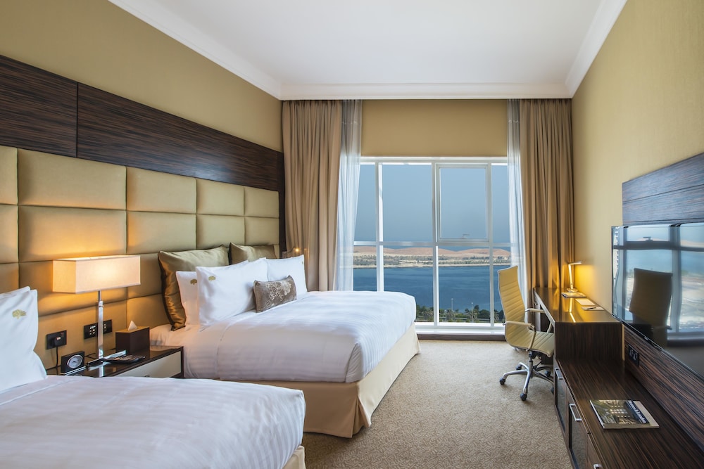 Abu Dhabi Vacations - Jannah Burj Al Sarab - Property Image 3