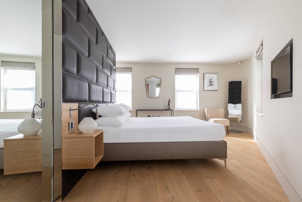 Hanway Street by Onefinestay