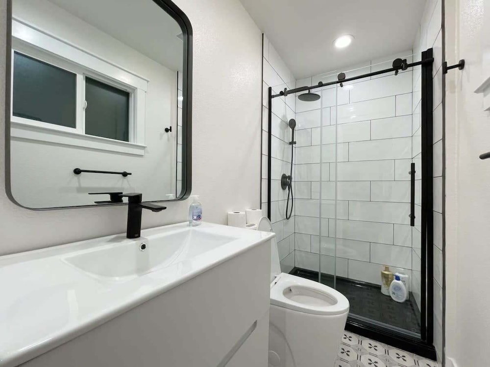 @ Marbella Lane - Contemporary Sophisticated Home