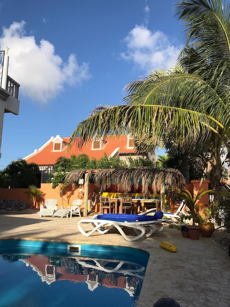 Oasis Guesthouse Bonaire Superior Suite