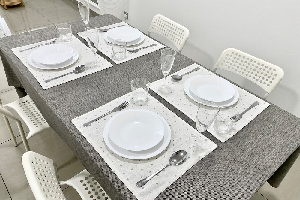 Amerin Residence Mall Apartments