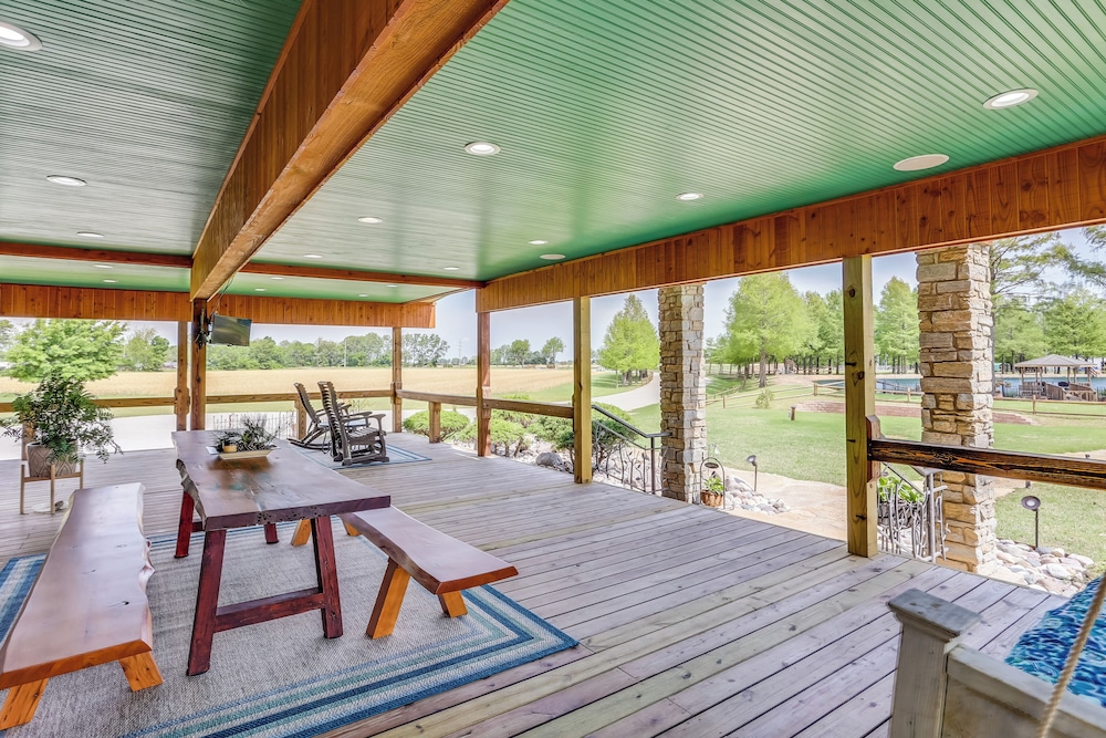 Hornersville Vacation Rental w/ Private Pond!
