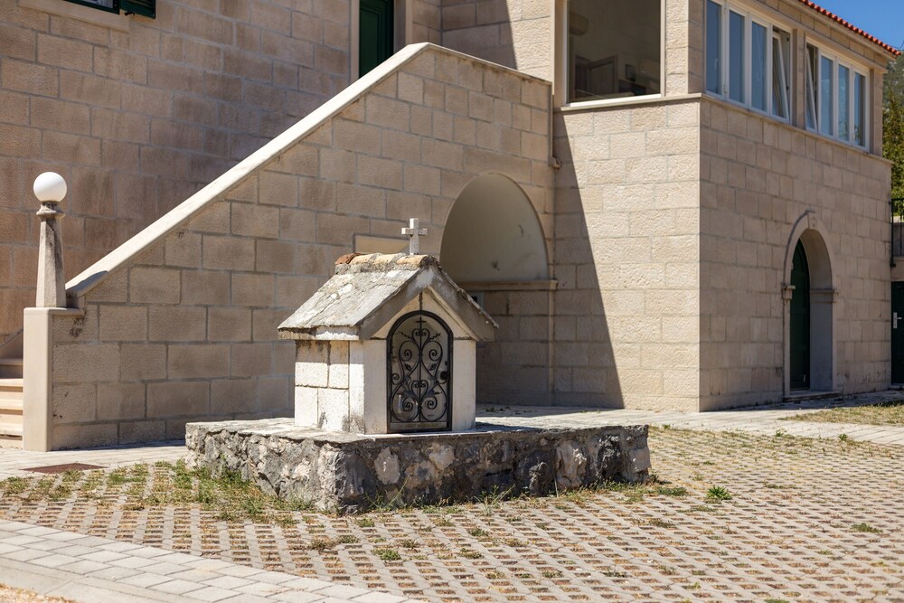 Photo 18