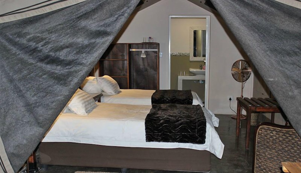 Uukwaluudhi Safari Lodge