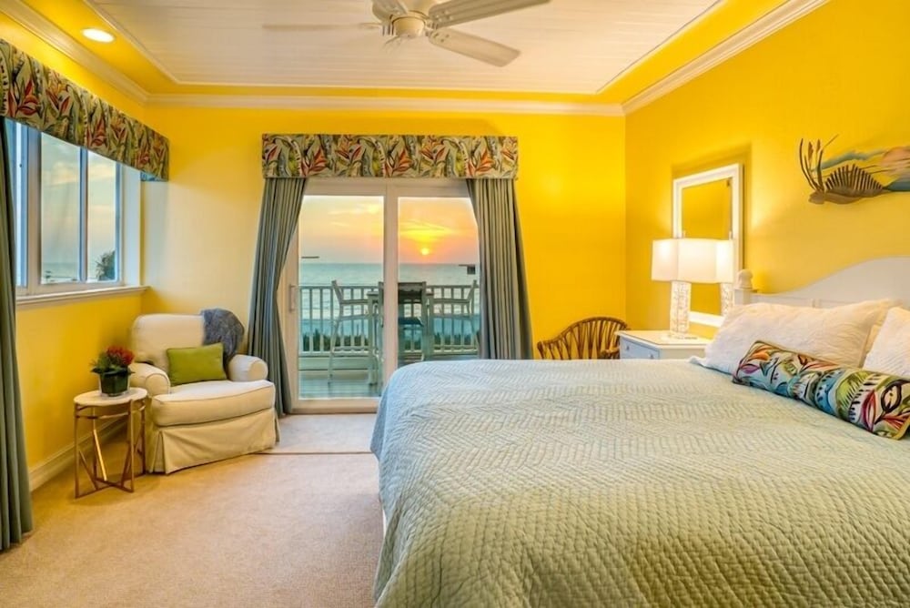 Sunset Dream 3 Bedroom Townhouse by Redawning view 3