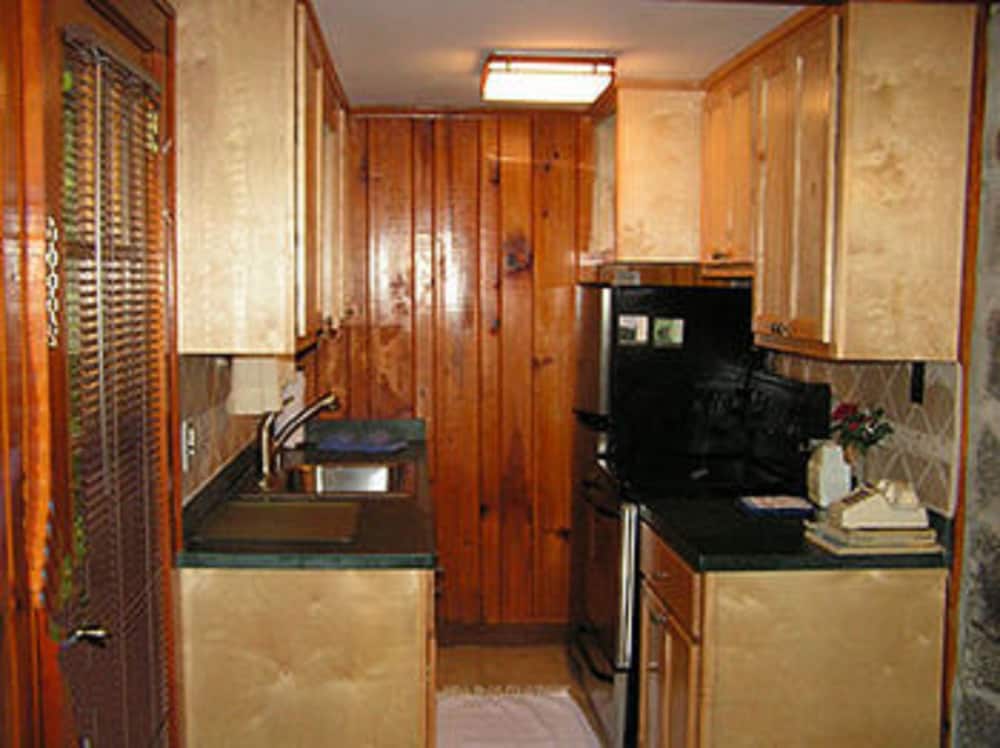 Cabins at Twinbrook Resort