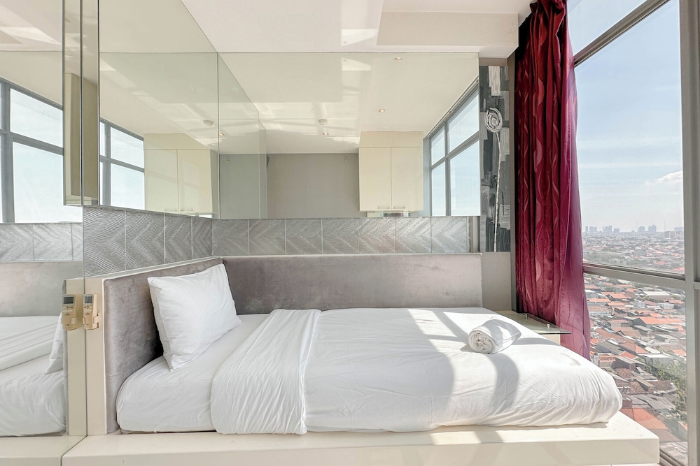 Spacious And Comfortable Living 3Br Apartment At Aryaduta Residence