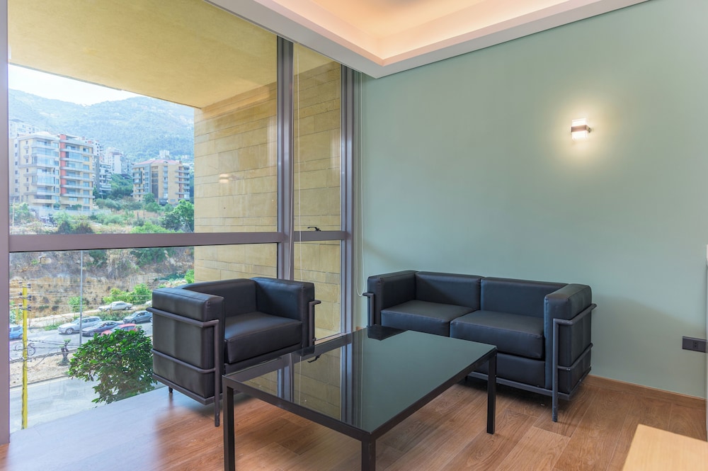 Jounieh Living - Residences by Local Host