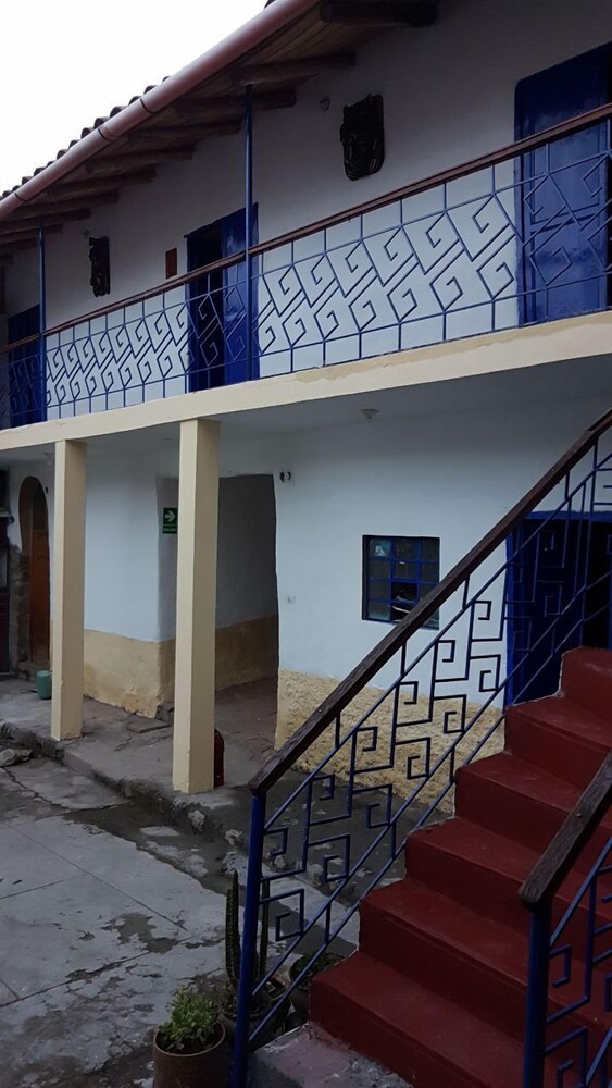 Reinbo Hostel B&B