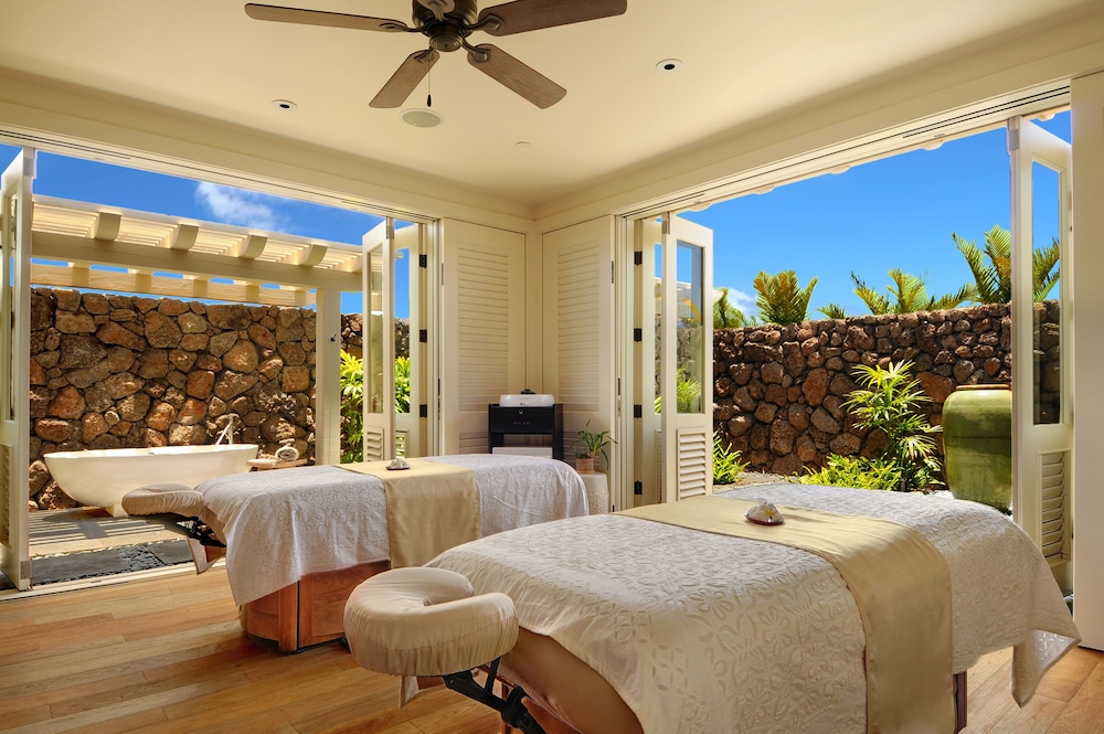 The Lodge at Kukui’ula