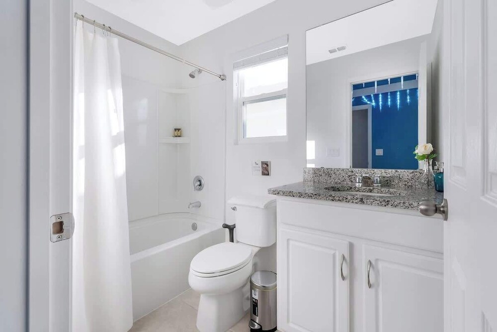 Stunning 7BR Home With Themed Bedrooms