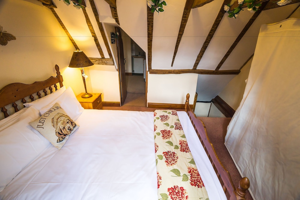 Canterbury Vacations - Homelea Cottage - Property Image 2