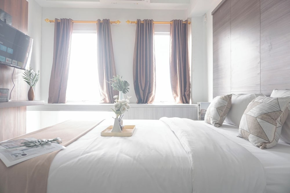 Restful And Homey Studio Patraland Urbano Apartment