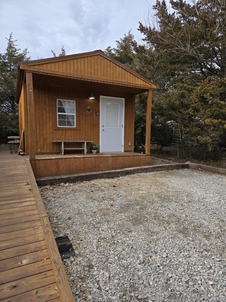 #1 ~ Modern Hunting One Room Cabin ~ Wheelchair Accessible Cabin