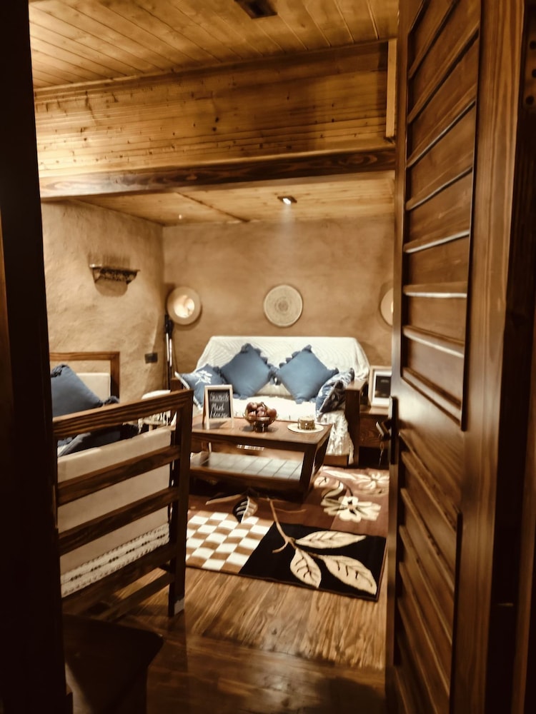 SNOVIKA THE ORGANIC FARM AND STAYS