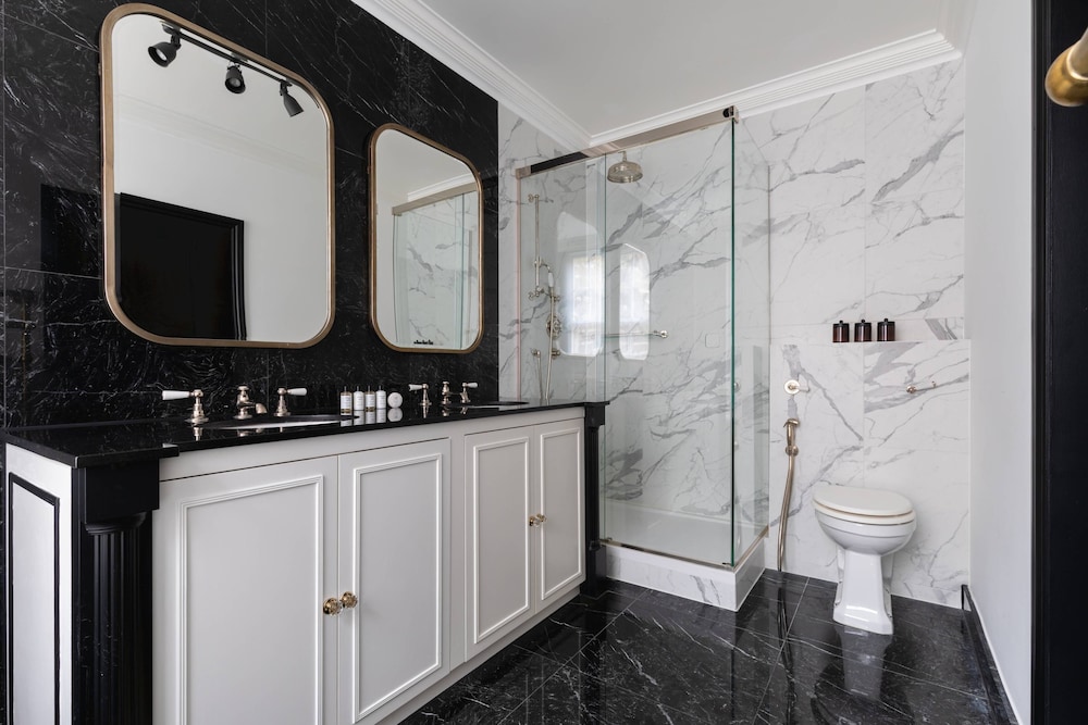 Fitzjames-avenue IV by Onefinestay