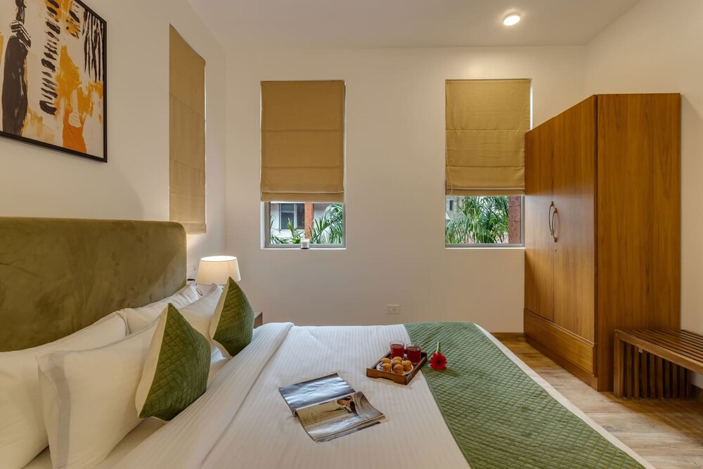 Casa Maxima - 4BR w Private Pool 1km to the Beach