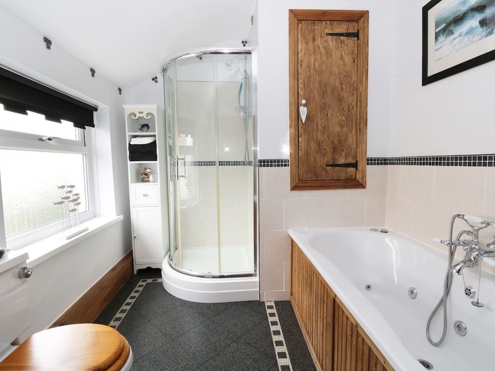 Sands End Cottage