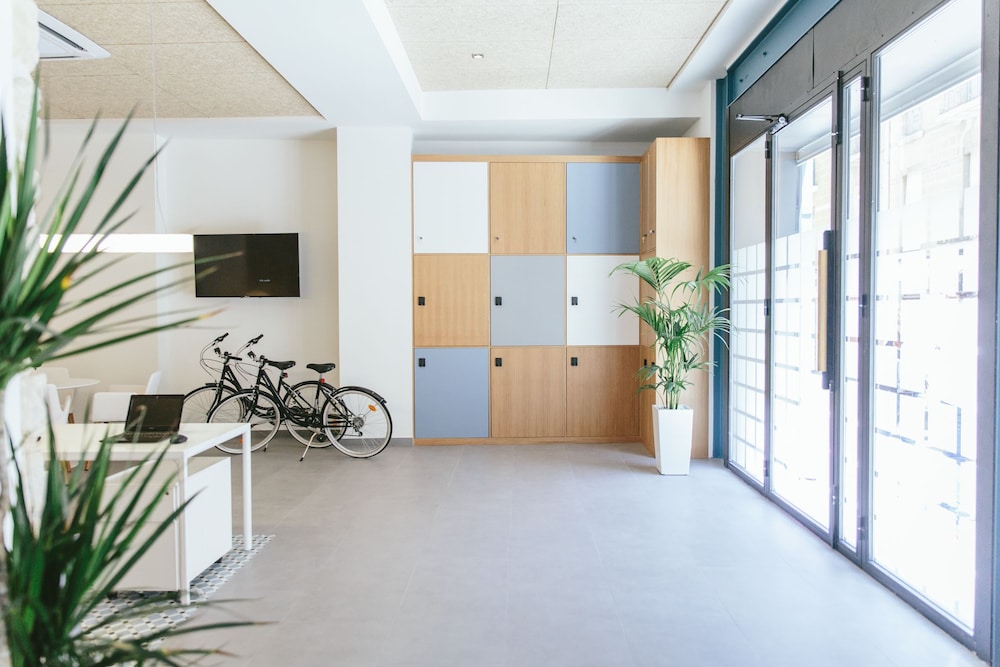 Apartamentos Poeta Quintana
