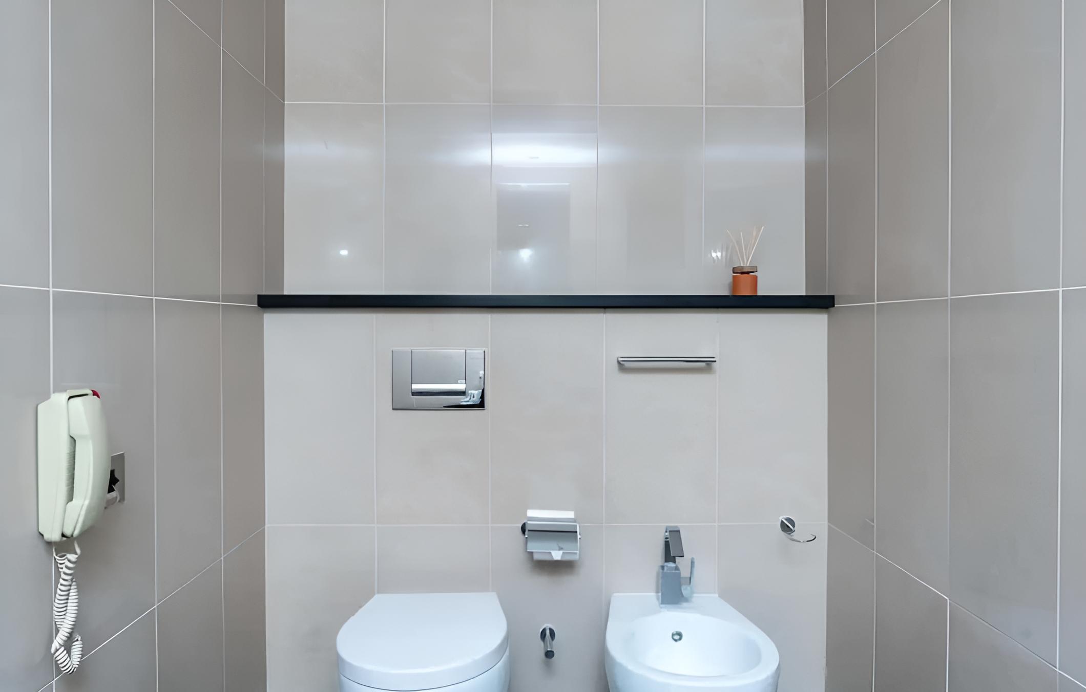 Cozy 2bdr in Jumeirah Lakes Towers