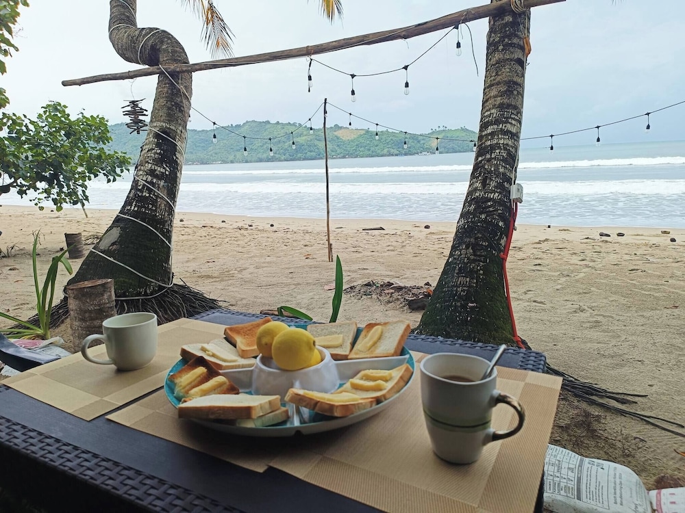 Bucana Beach House North El Nido