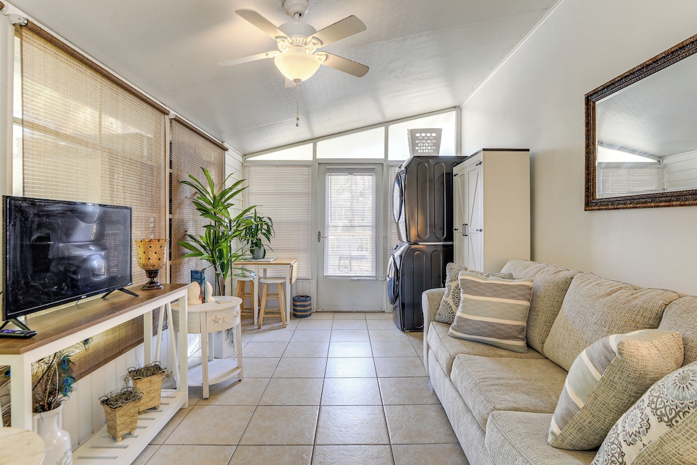 3 Mi to Nokomis Beach: Resort Home in Florida