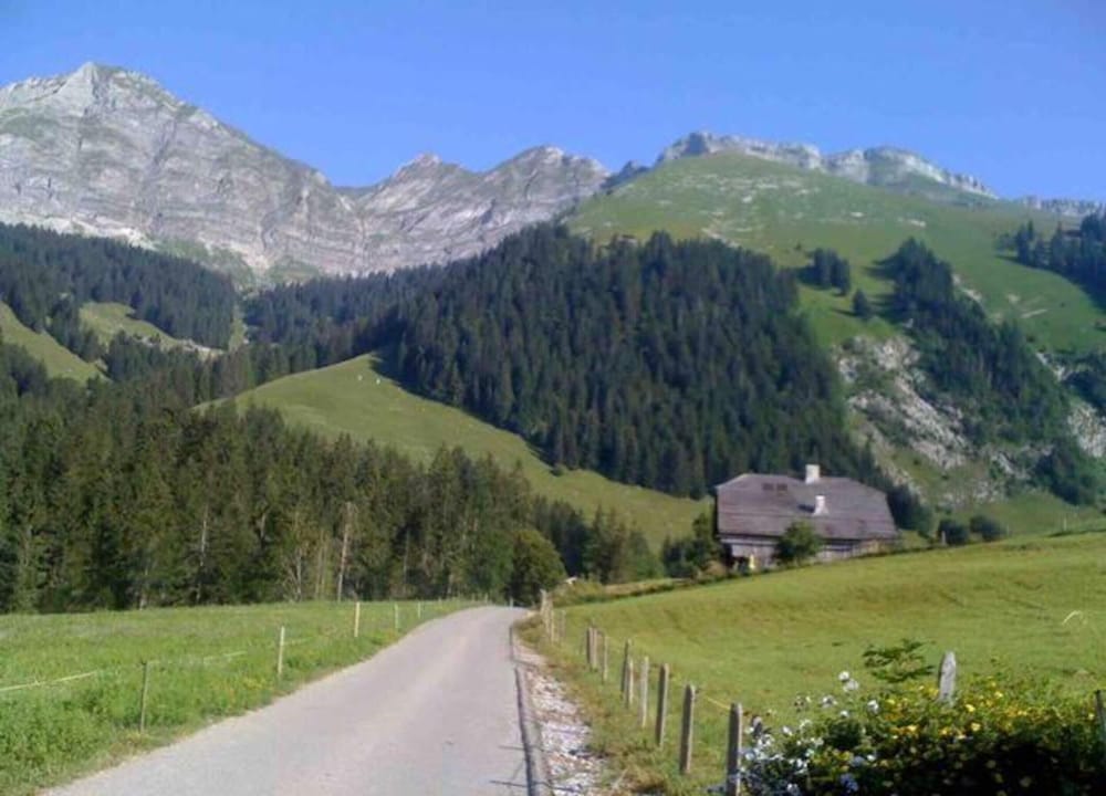 7-bedroom Chalet With Private Pool